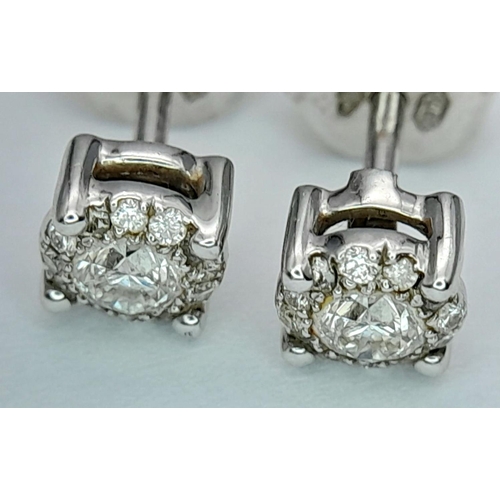 299 - 18K WHITE GOLD DIAMOND STUD EARRINGS 0.25CT 1.7G

ref: BL3002