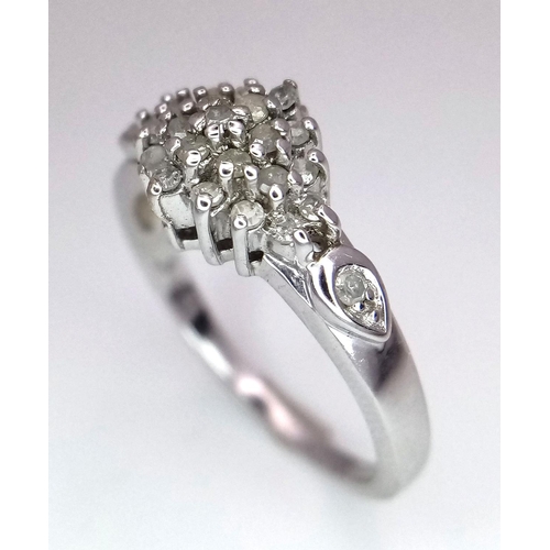 509 - 9K WHITE GOLD DIAMOND CLUSTER RING 0.25CT 2.5G SIZE M

ref: SPAS 3007