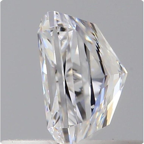 270 - 0.70ct Radiant cut DIAMOND stone, colour D. SI1, come with GIA certificate.
Measurement: 5.20 x 4.31... 