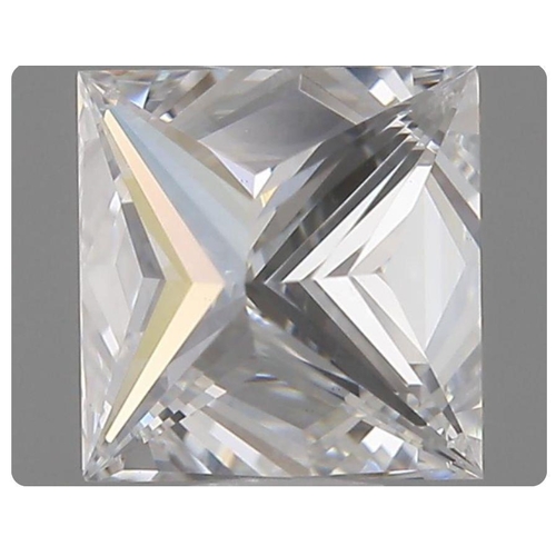 541 - A 0.90ct Princess cut DIAMOND stone, colour D, VS2 clarity, come with GIA certificate.
Measurement: ... 