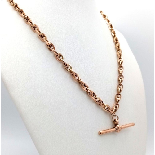 15 - A 9K Yellow Gold Albert Chain Necklace with T-Bar Hanging Pendant. 44cm necklace length. 31.9g