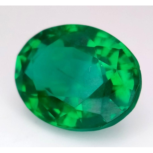 479 - An 18ct Green Apatite Gemstone. Oval cut with no visible marks or inclusions. No certificate so as f... 