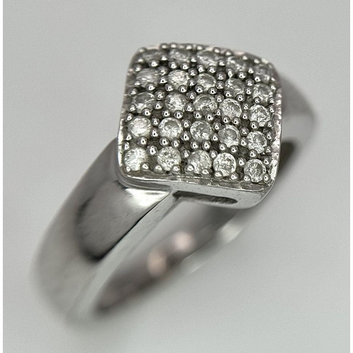 158 - A 14K WHITE GOLD ( TESTED ) DIAMOND RING - 0.25CTW. 4G. SIZE J. REF: SC4073