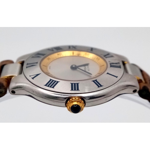 316 - A Vintage Must de Cartier 21 Quartz Unisex Watch. Leather strap with Cartier clasp. Cartier case -31... 