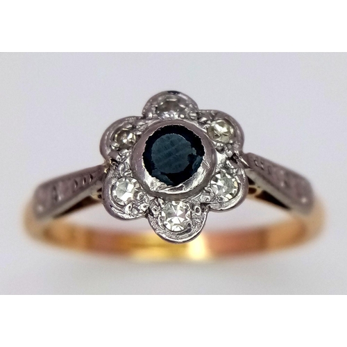 323 - AN 18K YELLOW GOLD & PLATINUM, VINTAGE DIAMOND & SAPPHIRE CLUSTER RING - 2.6G. SIZE K. REF: BLUND401... 