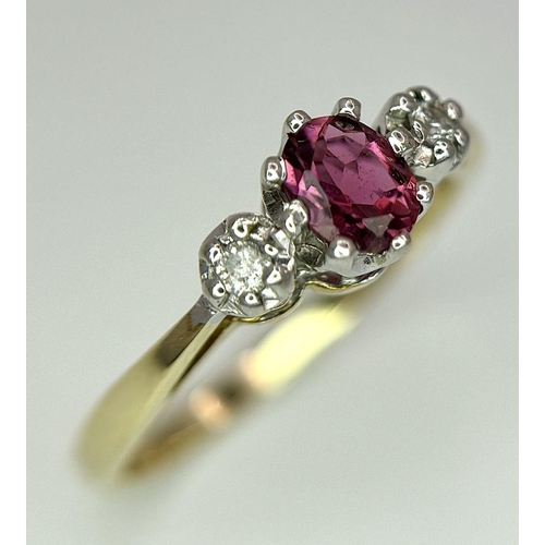 397 - A 9K YELLOW GOLD DIAMOND & RUBY 3 STONE RING -1.8G, SIZE L 1/2. REF: SC4069