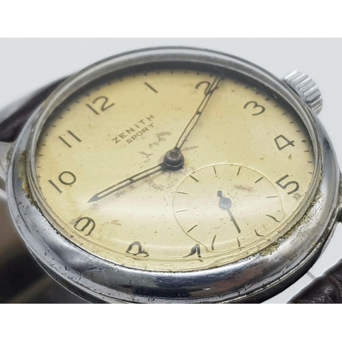 52 - A Vintage 1940/50s Zenith Sports Gents Watch. Brown leather strap. Stainless steel case - 33mm. Pati... 