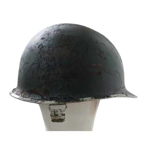 55 - WW2 US 602nd Tank Destroyer Battalion M1 Helmet. Front Seam Swivel Bale.