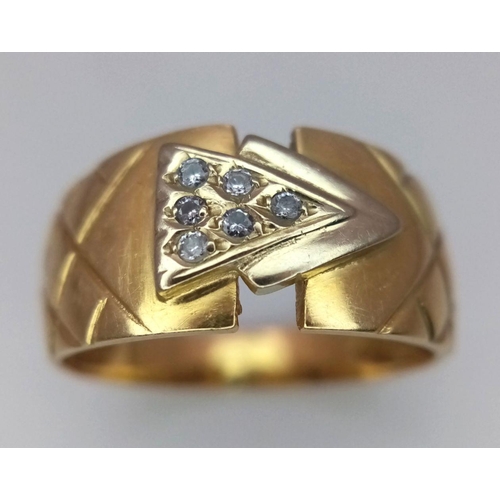 339 - A 18K Yellow Gold (tested as) CZ Set Wide Band, 3.1g total weight, size P1/2.

ref: 1581I - 3