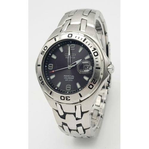 497 - Gentleman’s CITIZEN ECO-DRIVE WRISTWATCH. Day/Date Model finished in stainless steel . Having lumino... 