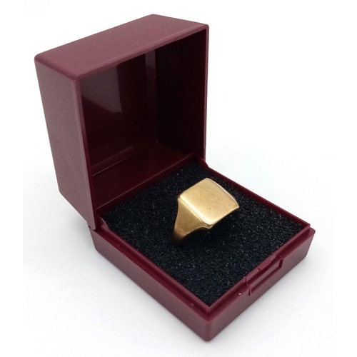 111 - Gentleman’s Vintage 9 carat GOLD SIGNET RING. Not engraved. Not quite symmetrical. Full UK Hallmark.... 