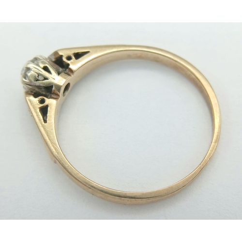 181 - Tasteful 9 carat GOLD & DIAMOND SOLITAIRE RING.Full UK Hallmark. Complete with Ring Box. 1.7 grams. ... 