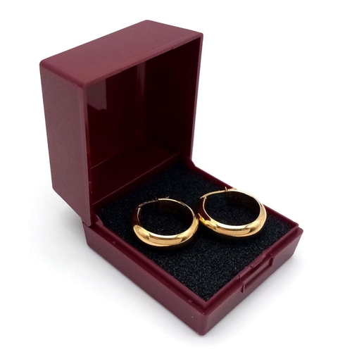 273 - Classic 9 carat GOLD HOOP EARRINGS. Full UK hallmark. Approx 2.0 grams. 1.85 cm Diameter. Condition ... 