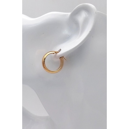 273 - Classic 9 carat GOLD HOOP EARRINGS. Full UK hallmark. Approx 2.0 grams. 1.85 cm Diameter. Condition ... 