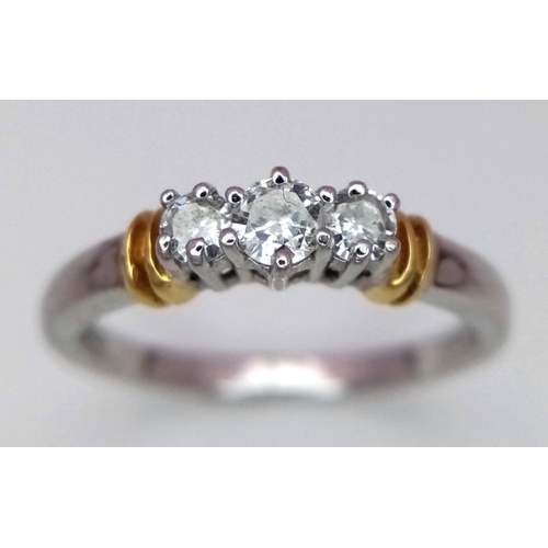 304 - A 18K White Gold Diamond Three Stone Ring, 3.8g total weight, 0.35ct diamond, size N.

ref: 4554H