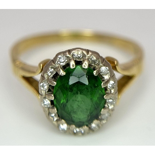 310 - A 18K Yellow Gold Green Stone and Diamond Ring, 5.4g total weight, size S.

ref: 5877H