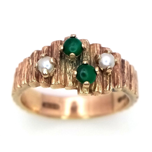 35 - Vintage 9 carat GOLD RING, Having attractive grooved Band with Jade and Seed Pearls  mounted to top.... 