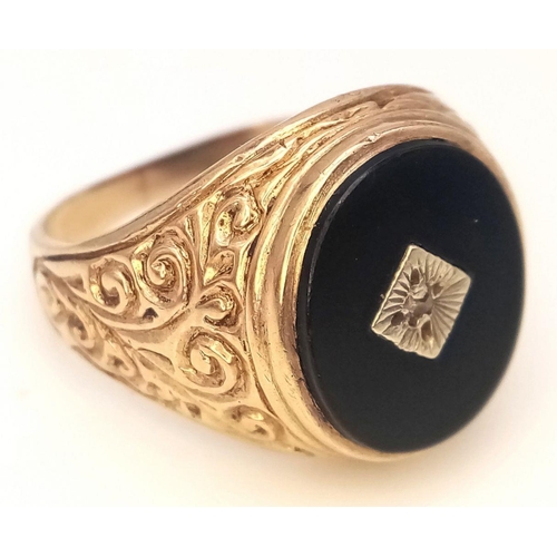 63 - Stunning vintage 9 carat GOLD and BLACK ONYX SIGNET RING. Having Diamond to centre. Beautifully deco... 