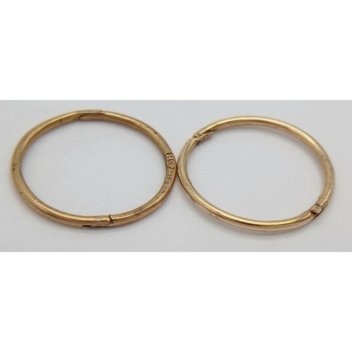 726 - A Pair of 9 Carat Yellow Gold Sleeper Earrings. 1.4cm Diameter.