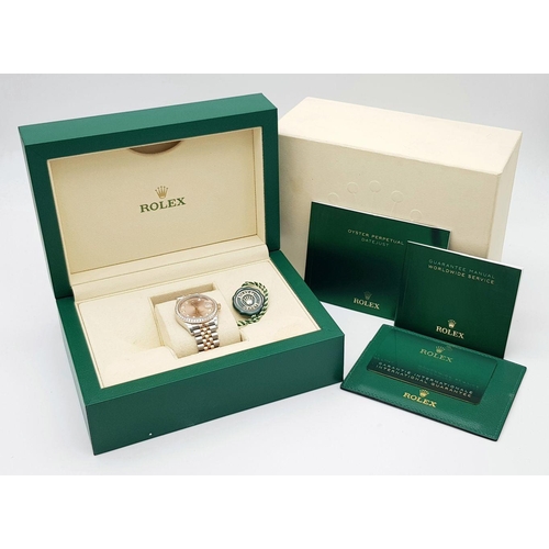 67 - A Beautiful Rolex Datejust Ladies Watch. Bi-Metal (steel and rose-gold) bracelet and case -31mm. Dia... 