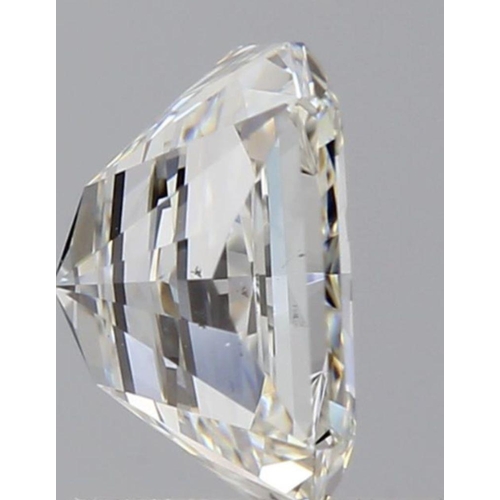 369 - 0.8ct radiant cut DIAMOND stone, colour G, clarity VS1, comes with GIA certificate.
Measurement 5.75... 