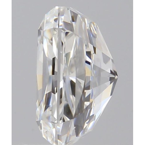 390 - 0.8ct radiant cut DIAMOND stone, colour G, clarity VS1, comes with GIA certificate.
Measurement 5.70... 