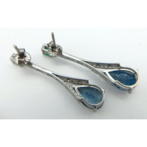 176 - An Elegant Pear-Cut Fluorite and Diamond Pair of Drop Earrings - with Emerald Accents. Fluorite - 5.... 