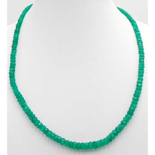 386 - A 100ctw Emerald Gemstone Necklace with Emerald Clasp. Set in 925 Silver. 42cm necklace length. CD-1... 