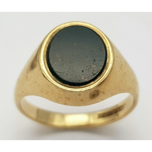 49 - Vintage 9 carat GOLD, PBLOODSTONE SIGNET RING. Full UK hallmark. Complete with ring box. 6.0 grams. ... 