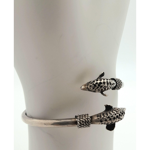 929 - A Vintage Unique Sterling Silver Leaping Fish Design Bracelet. Flex Fit with inner diameter 5cm at r... 