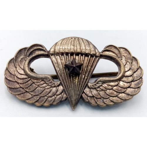 286 - WW2 British Made US Paratroopers Wings with 1 Combat Star.