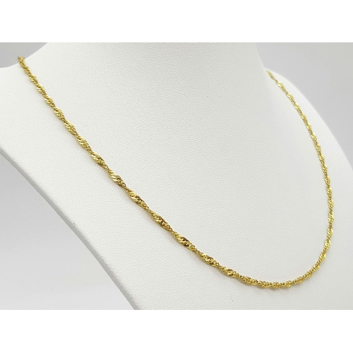 287 - Pretty and attractive Fully hallmarked 9 carat GOLD TWIST LINK NECKLACE. 3.2 grams. 45 cm.