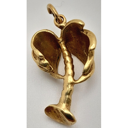 355 - A 9K YELLOW GOLD PALM TREE CHARM - 2.8G. REF: SPAS 5008.