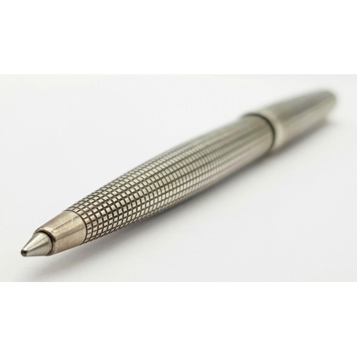 357 - Vintage SILVER PARKER BALLPOINT PEN. Full working order. Markings to centre for 925 STERLING. Excell... 