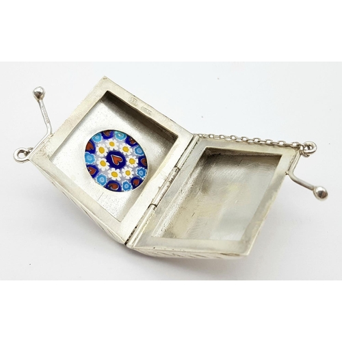 371 - Really lovely vintage SILVER PILL BOX IN the form of a handbag/purse. Beautifully decorated. Complet... 