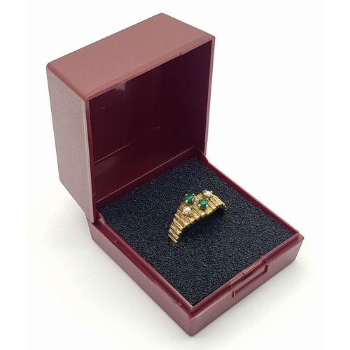 406 - Hallmarked 9 carat GOLD RING with JADE and SEED PEARL DETAIL. Attractive textured GOLD top and shoul... 