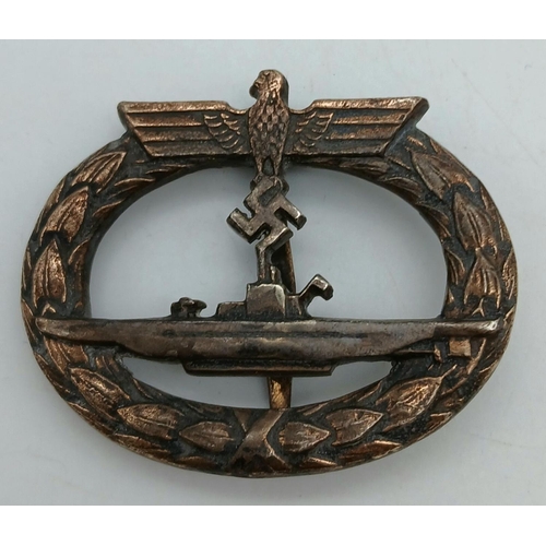 90 - WW2 German Kriegsmarine U-Boat Crew Badge. Maker Schwerin Berlin.