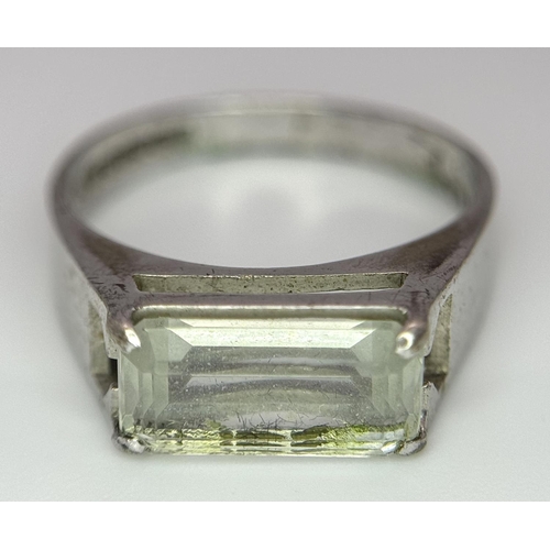 753 - A Vintage 9k White Gold Topaz Ring. Size M. 2.7g total weight.