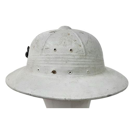 276 - WW2 USMC Hawley Tropical Helmet Dated 1943.