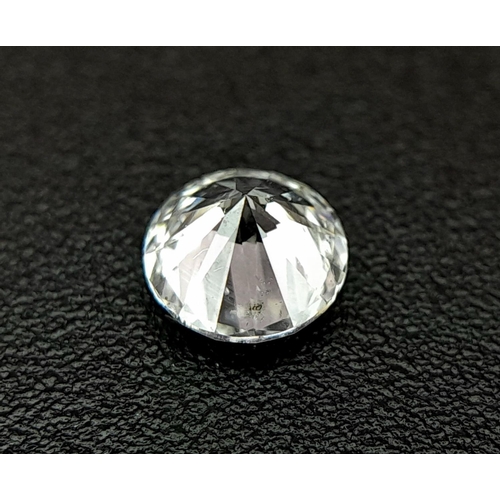 1086 - A 0.403ct Round Brilliant Cut Diamond. SI2 clarity, G colour. Come with IDL certificate.