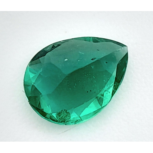 1171 - A 0.844ct Oval Cut Zambian Natural Emerald. Comes with EGL Certificate.