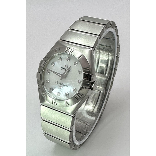 1114 - An Omega Constellation Diamond Quartz Ladies Watch. Stainless steel bracelet and case - 28mm. Mother... 