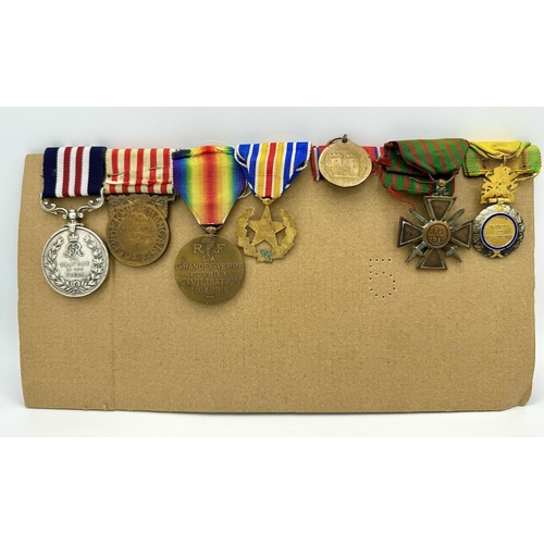 138 - WW1 Military Medal Group awarded to a French soldier for his actions above and beyond the call of du... 