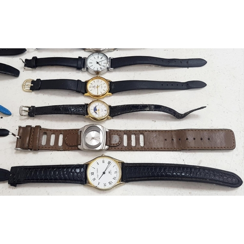 385 - Large selection of WRISTWATCHES for Spares and Repairs.  Makes to include ACCURIST, H.Samuel ,Roamer... 