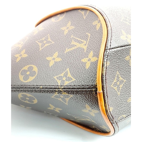 234 - A Louis Vuitton Ellipse Handbag. Monogram canvas exterior with leather trim, two rolled leather hand... 