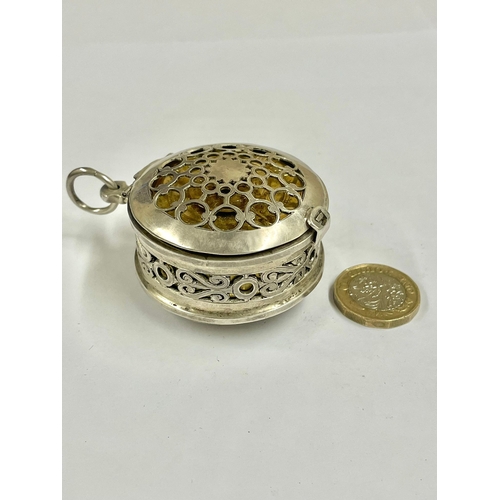 1 - A Rare Large c1600s silver Oignon verge fusee pocket watch. Good balance centre wind ticks fast then... 