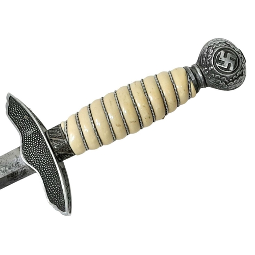 163 - 3rd Reich 2 nd Pattern Luftwaffe Officers Dagger. Produced by wMw Waffen Circa 1937. Alas there is a... 