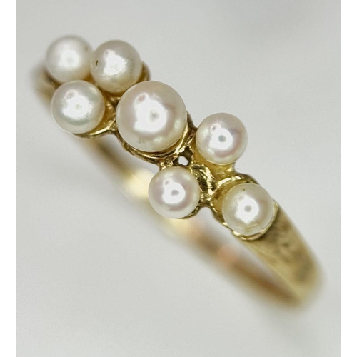 979 - A 9K YELLOW GOLD PEARL SET RING. 1.15G IN WEIGHT. SIZE S AND 1/2. Ref: SC 5063