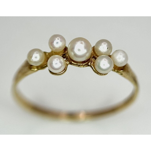 979 - A 9K YELLOW GOLD PEARL SET RING. 1.15G IN WEIGHT. SIZE S AND 1/2. Ref: SC 5063