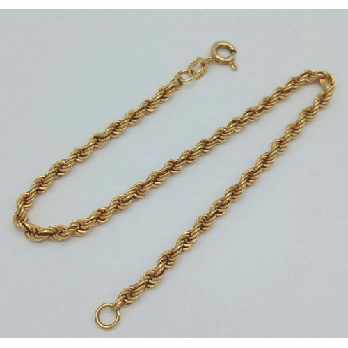 457 - A 9K Yellow Gold Rope Bracelet - 1.3g total weight. 18cm length. JM08